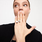 Geometric ring with large square shape